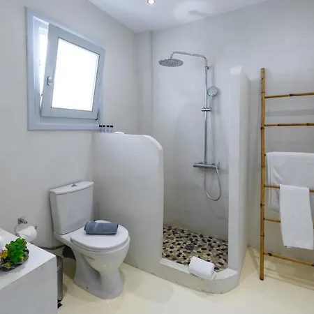 Begi Luxury Villa Karterádosz
