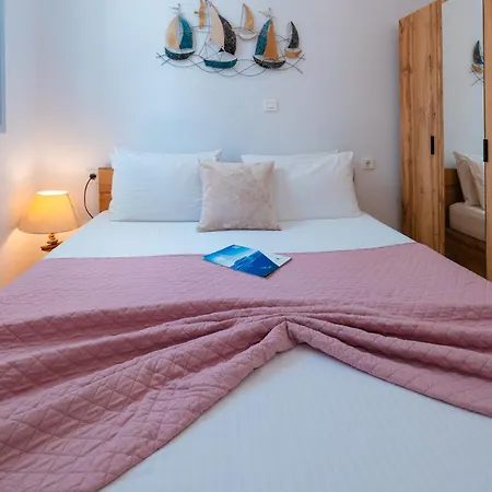 Begi Luxury * Karterados (Santorini)