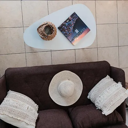 Begi Luxury Villa Karterádosz
